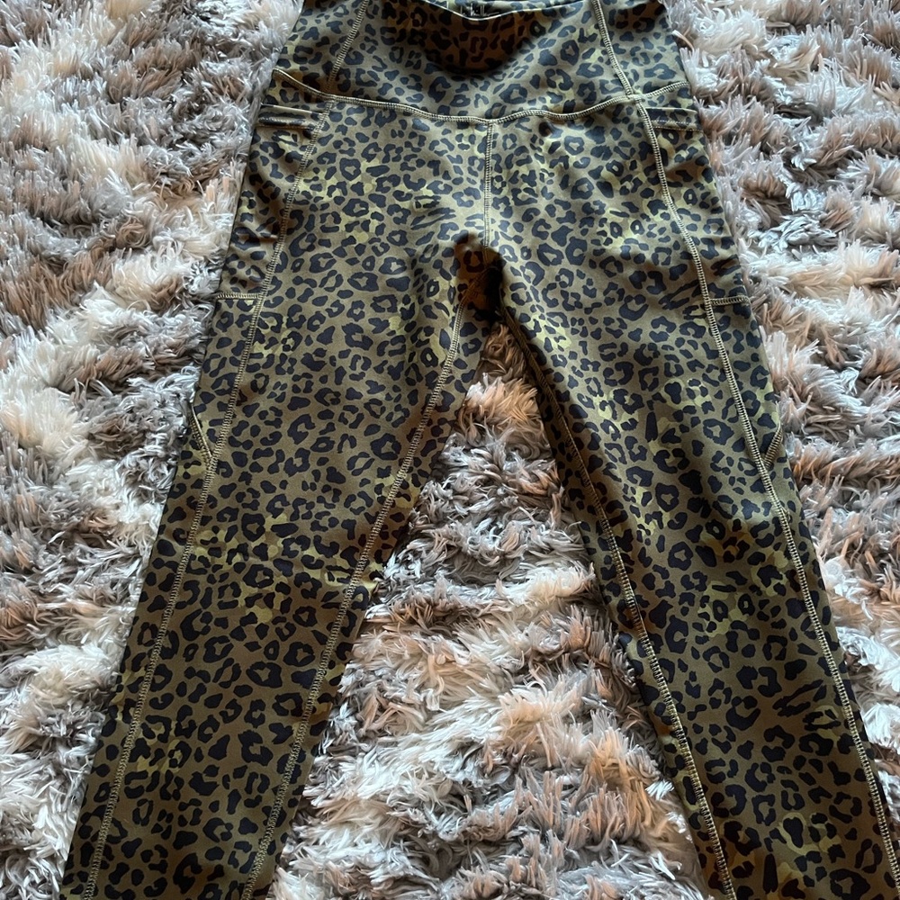 Nicole Miller Workout Leggings Medium